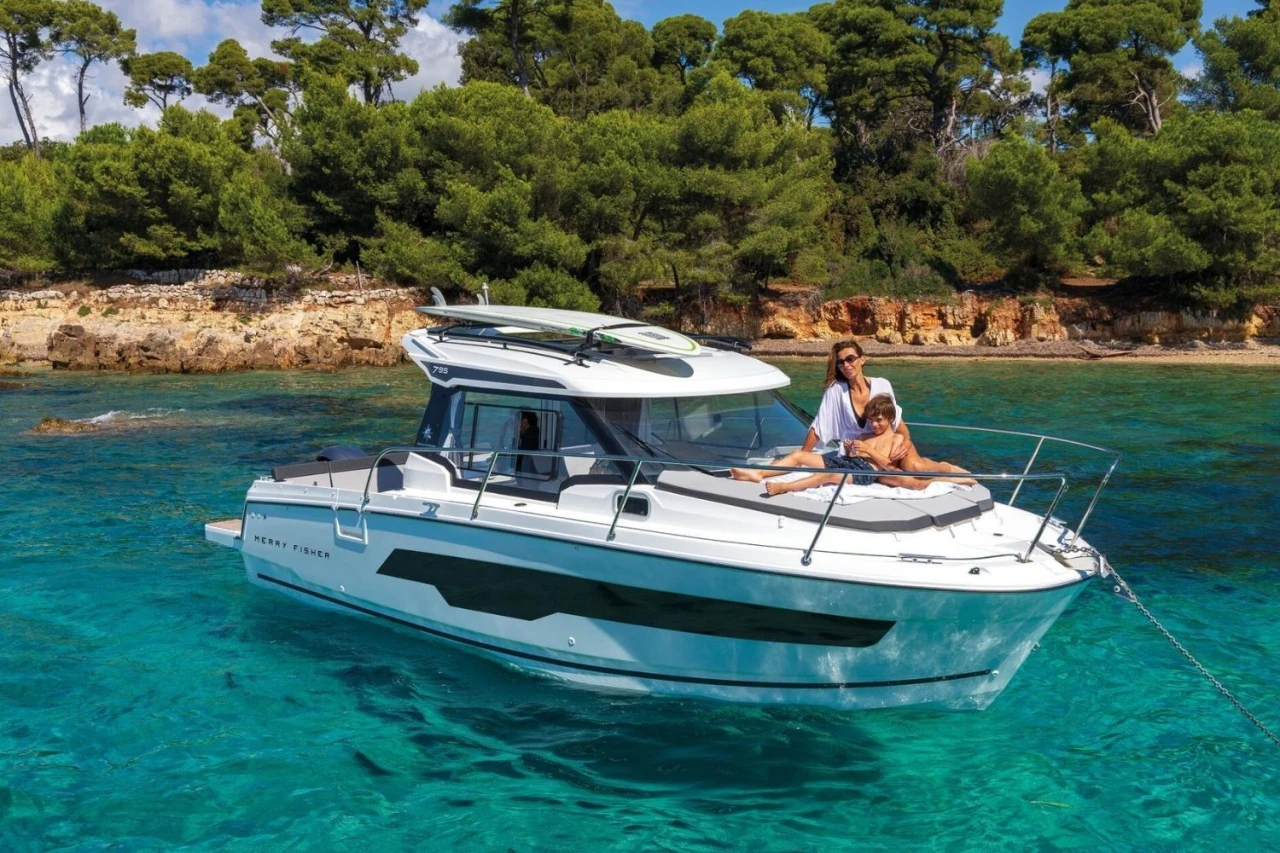 Phu Quoc Private Yacht Charter | Merry Fisher 795 - EM TRIP