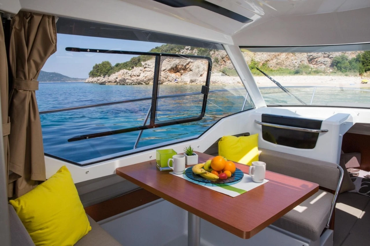 Phu Quoc Private Yacht Charter | Merry Fisher 795 - EM TRIP