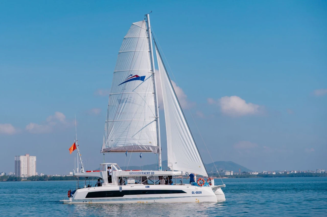 Sailing Yacht 1580 - Onyx